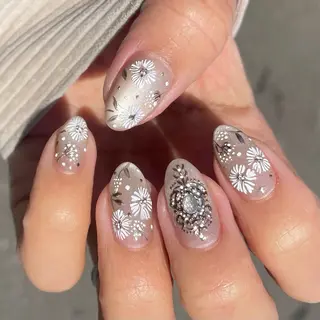 ネイル Natsumi 𓂃𓈒𓏸𓍯のネイルデザイン