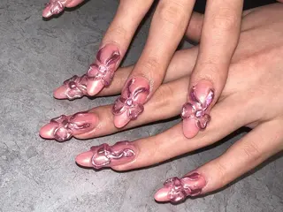 ロング ONIKA Nail 青山通り店所属・ONIKA Nail 表参道A4徒歩2分のネイルデザイン