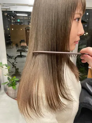 カラー wewe: momoeのヘアスタイル