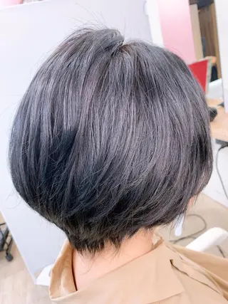 ショート カラー Gemini代表 Maedaのヘアスタイル