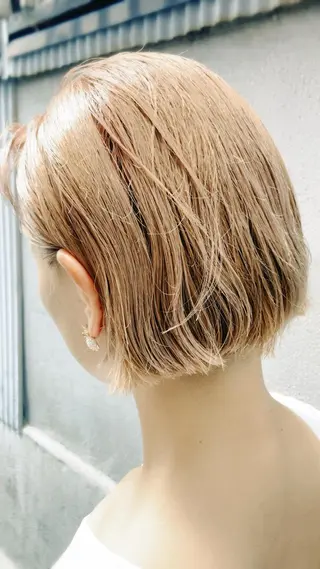 ショート カラー 林 エリのヘアスタイル