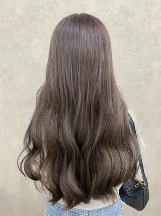 ロング カラー 🩶西 雪乃/透明感 くすみカラー🫧のヘアスタイル