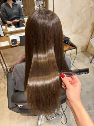 ロング ツヤカラー🫧 Saeのヘアスタイル