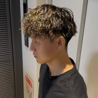 カラー パーマ メンズ 安達 脩人のヘアスタイル