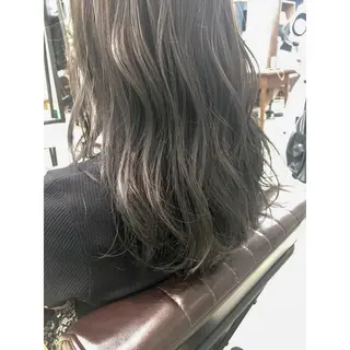 ミディアム カラー Fill @のヘアスタイル