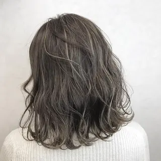 ミディアム カラー TATSUYA アートディレクターのヘアスタイル