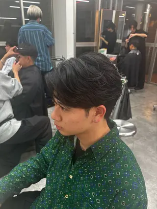 パーマ メンズ メンズ特化✨️ 韓国風パーマ🔥一八のヘアスタイル