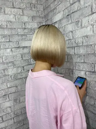 ミディアム カラー ヘアアレンジ Bob＆ハイトーン 専門家CHIHIROのヘアスタイル