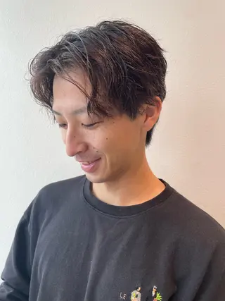 ミディアム パーマ メンズ SARA古賀店 かすみ🐬🩵のヘアスタイル