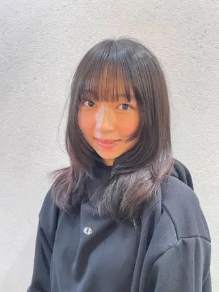 セミロング Toiro 横浜所属・🎀レイヤー/パーマ カラー/ai🎀のヘアスタイル