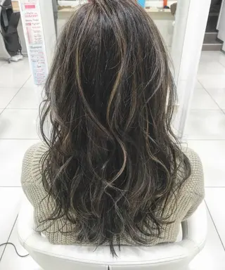 ロング 大澤 碧のヘアスタイル