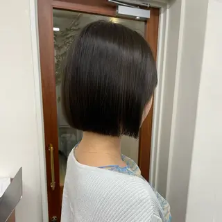 ショート 暖色カラー/ おおいえひびきのヘアスタイル