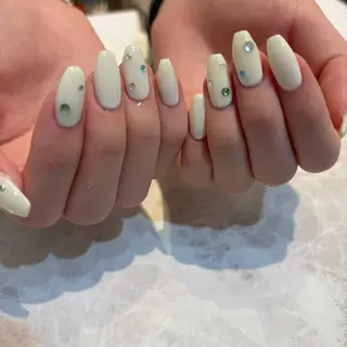 ネイル private salon magique所属・Rina🫧 大阪/福島のネイルデザイン