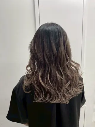 セミロング カラー ヘアアレンジ 小西海青 ✨モデル様募集✨️のヘアスタイル