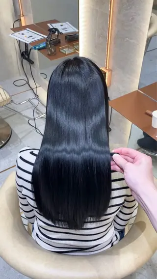 ロング SALOWIN 原宿iori B1所属・‎🤍髪質改善‎🤍 ‎VIVIE‎🤍のヘアスタイル