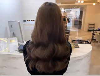 ロング カラー ASAHI Lovisのヘアスタイル