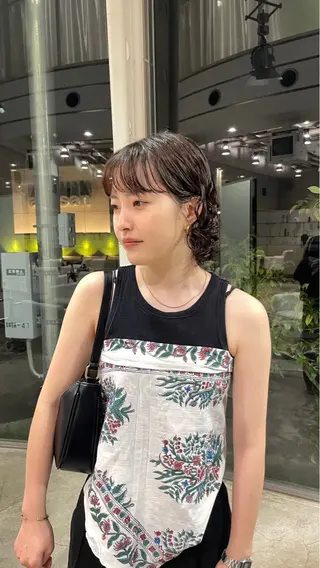 ショート カラー パーマ ショート／ボブ／レイ ヤーいくらまゆのヘアスタイル