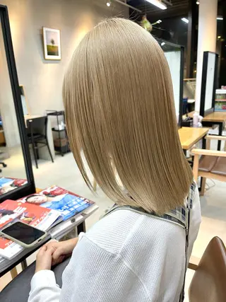 ミディアム カラー mee.urawa所属・似合わせショート×透 明感/やじまたかしのヘアスタイル