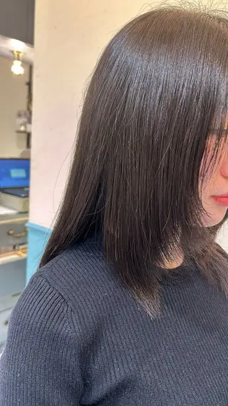 ミディアム 河野 穂香のヘアスタイル