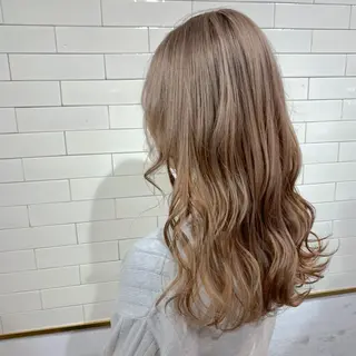 セミロング カラー ヘアアレンジ 🦋レイヤーカット ミドリカワ🦋のヘアスタイル