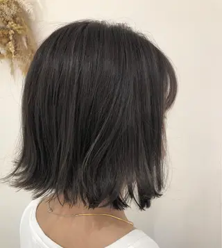 ショート カラー 細めハイライト🩶 ボブ/レイヤーカットのヘアスタイル