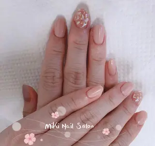 ネイル MiKi Nai池袋 長さだし得意のネイルデザイン