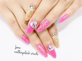 ネイル Yakko pas á pasのネイルデザイン