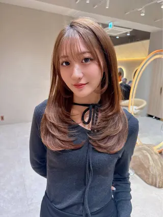 セミロング カラー レイヤー❣️縮毛矯正 川村利幸のヘアスタイル