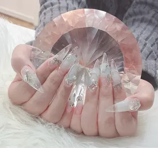 ネイル LoaChaton kaeのネイルデザイン