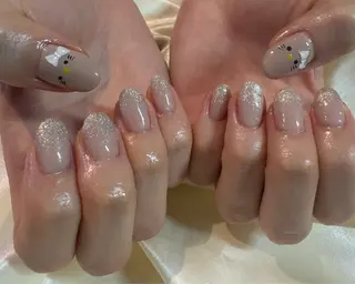 ネイル 藤井 里緒奈のネイルデザイン