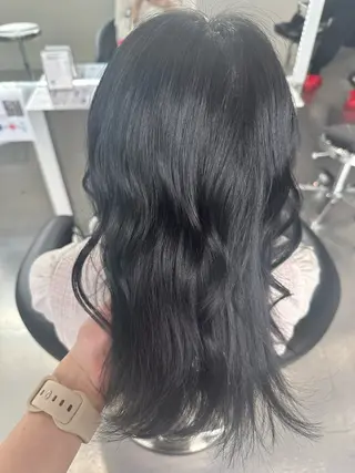 ミディアム ならざきつぐみ /天王寺/ハイトーンのヘアスタイル