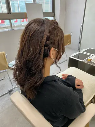 セミロング カラー ヘアアレンジ 田代 佳穂のヘアスタイル