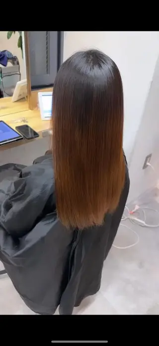 ロング emu所属・小顔カット/レイヤー 美髪特化/千葉中央のヘアスタイル