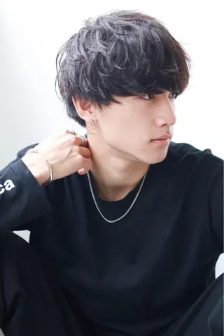 ショート カラー パーマ メンズ 赤み消し🌿 透明感カラー🫧のヘアスタイル