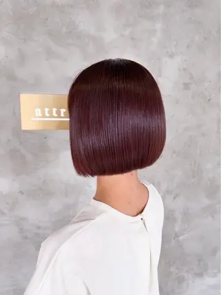 ショート カラー 戸野綾音🍒 ／attraitのヘアスタイル