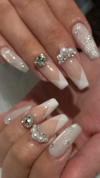 セミロング hirahara SHELL NAILのネイルデザイン