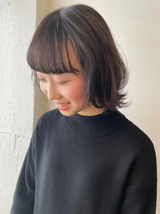 ミディアム カラー 安藤 佑衣のヘアスタイル