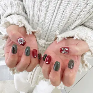 ネイル Elegancia. Hiromiのネイルデザイン