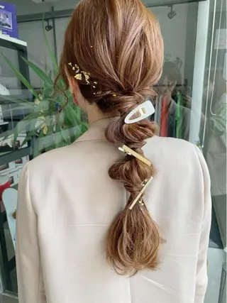 ロング カラー ヘアアレンジ chic.🍋 Kirariのヘアスタイル