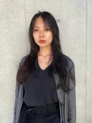 ロング 佐伯 和佳のヘアスタイル