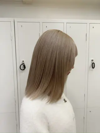 ミディアム カラー collet岩崎駿王 /ハイトーン/艶髪のヘアスタイル