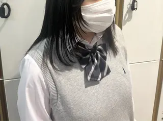 ミディアム ブリーチ🫧艶カラー レイヤー韓国ヘアのヘアスタイル