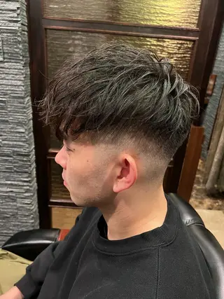 ミディアム メンズ 大久保 竣太のヘアスタイル