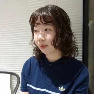 ミディアム パーマ ヘアアレンジ 🌐サトウ リョウ🌐のヘアスタイル