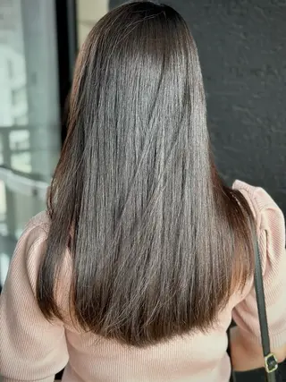 ロング JYO 髪質改善専門家のヘアスタイル