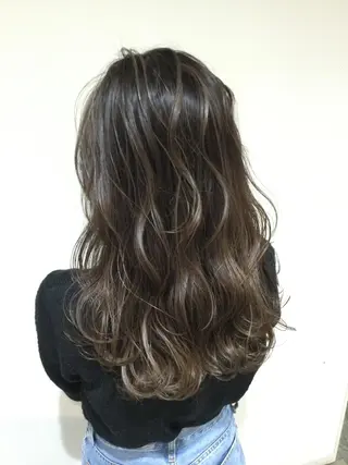 ミディアム カラー AMI Hair  supply所属・髪質改善カラー 韓国風レイヤーのヘアスタイル