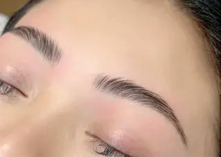 アイブロウ tia tomonaのマツエク・マツパデザイン