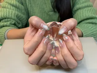 ネイル ECRLN Atsumiのネイルデザイン