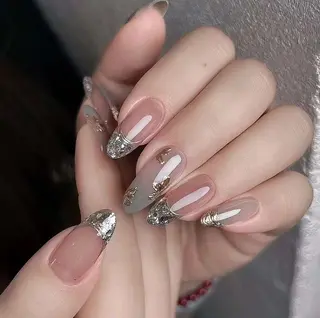 ネイル VIVIAN リサのネイルデザイン