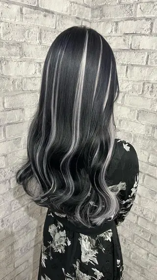 ロング カラー パーマ ヘアアレンジ メンズ キッズ ネイル マツエク・マツパ アイブロウ ハイトーン/ピンク 💗モモ໒꒱のヘアスタイル